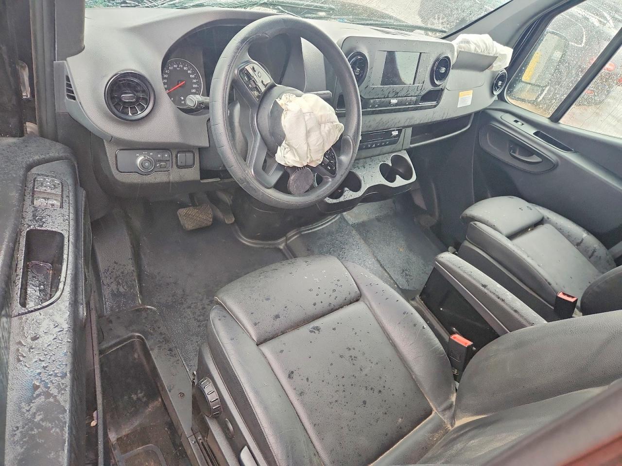 Mercedes-Benz Sprinter 2500