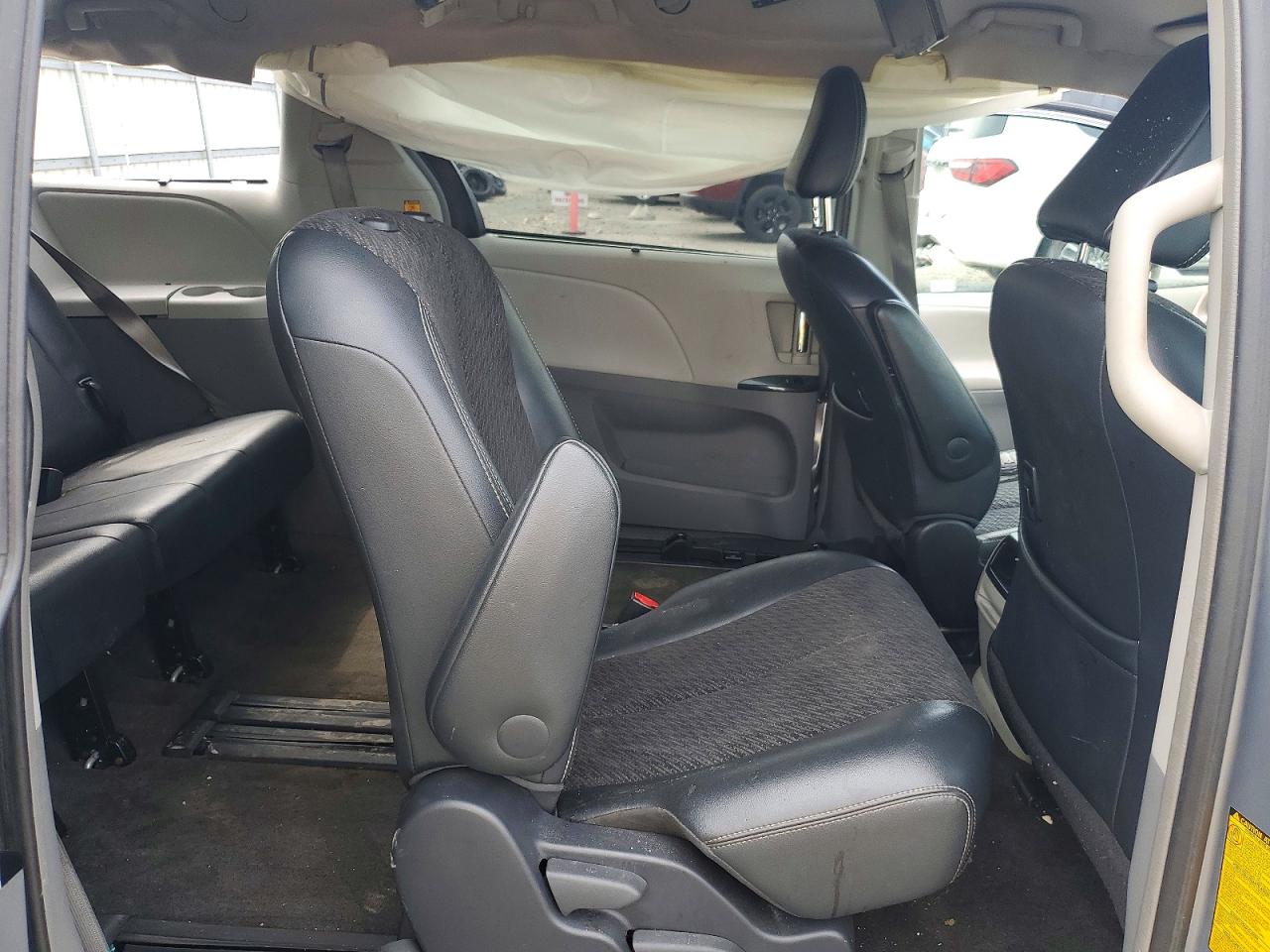 Toyota Sienna Sport