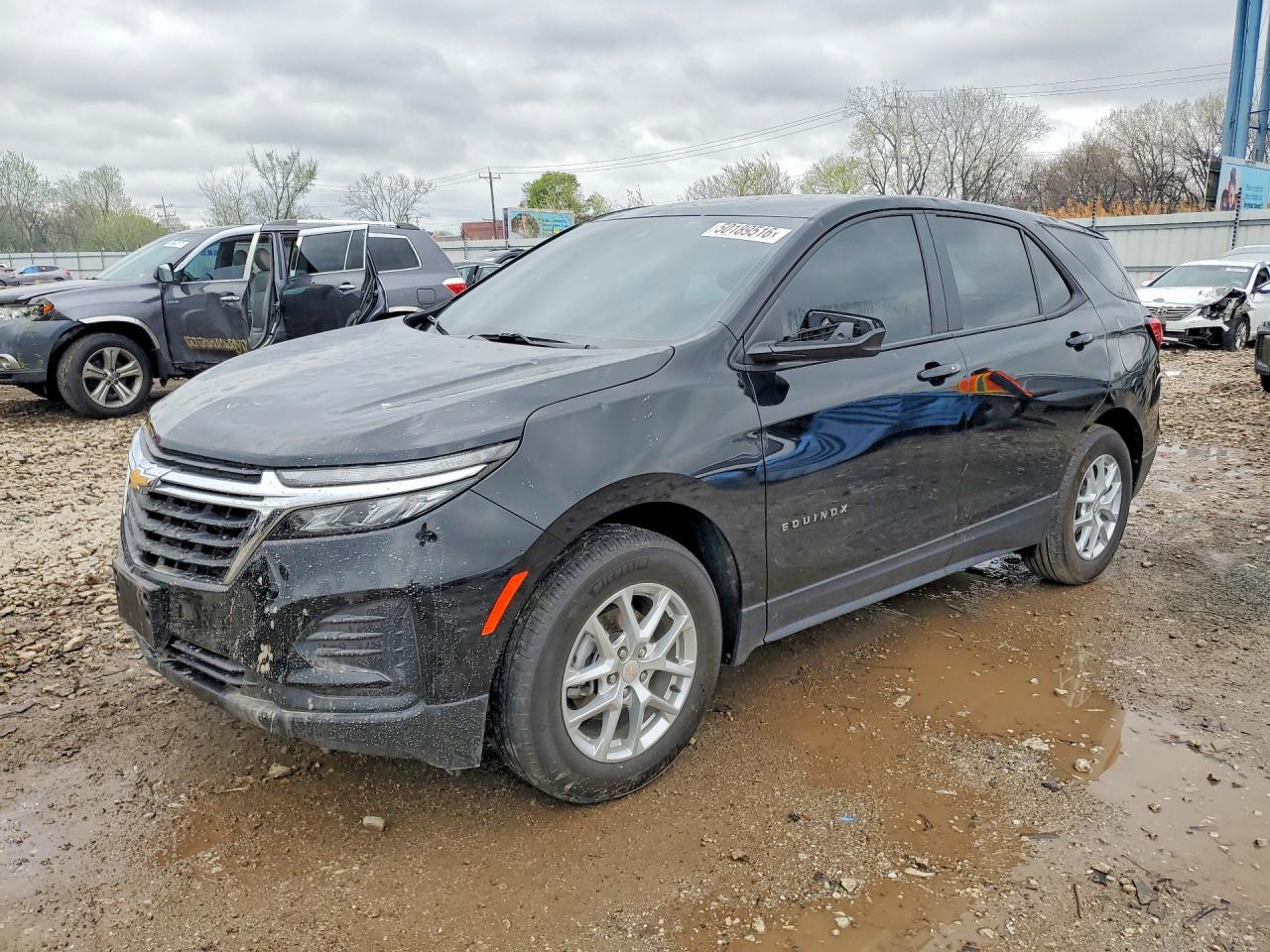 Salvage Chevrolet Equinox Image