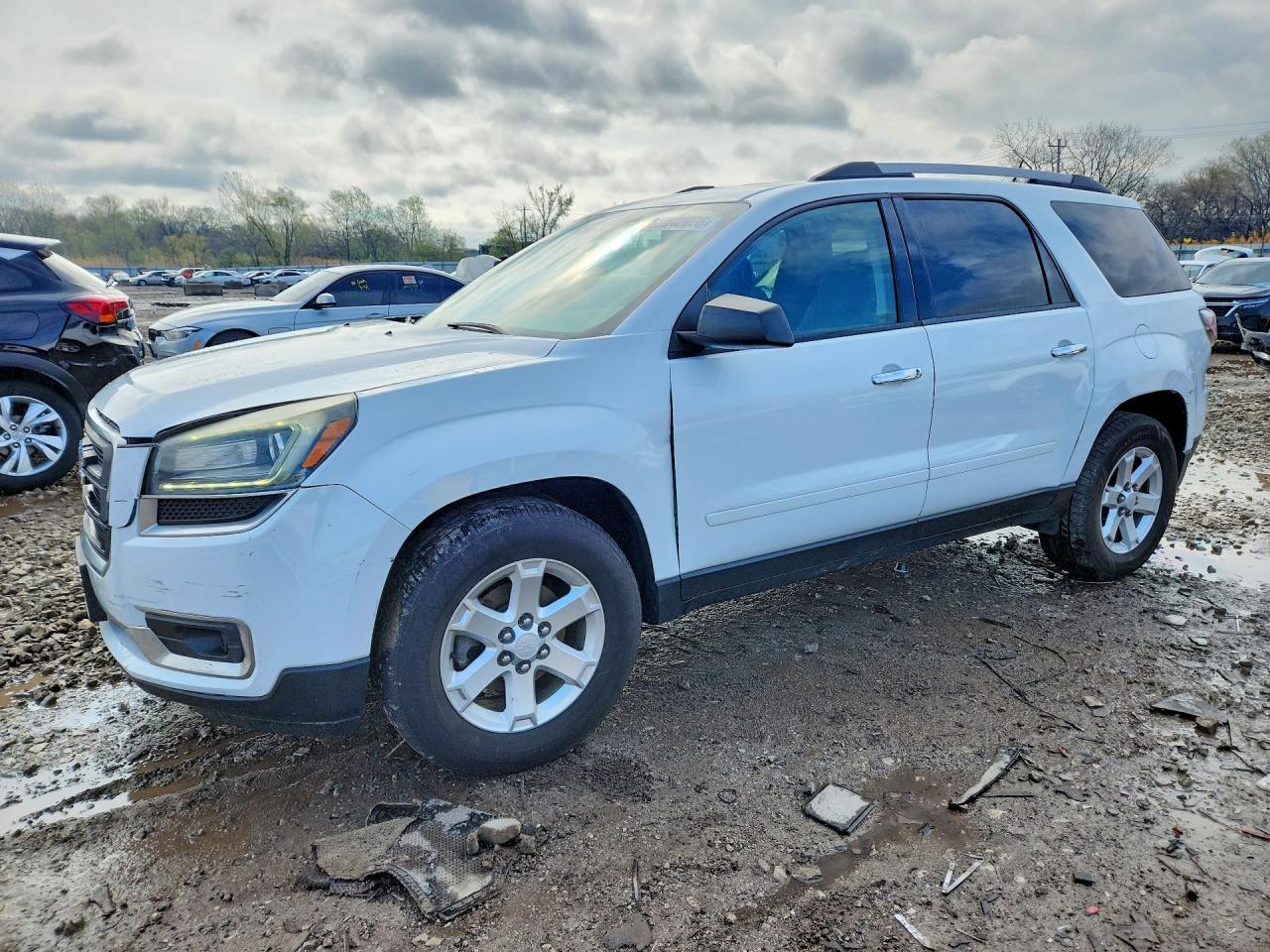 Salvage GMC Acadia Image