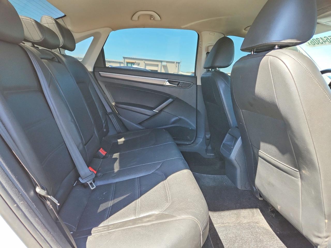 Volkswagen Passat R-line