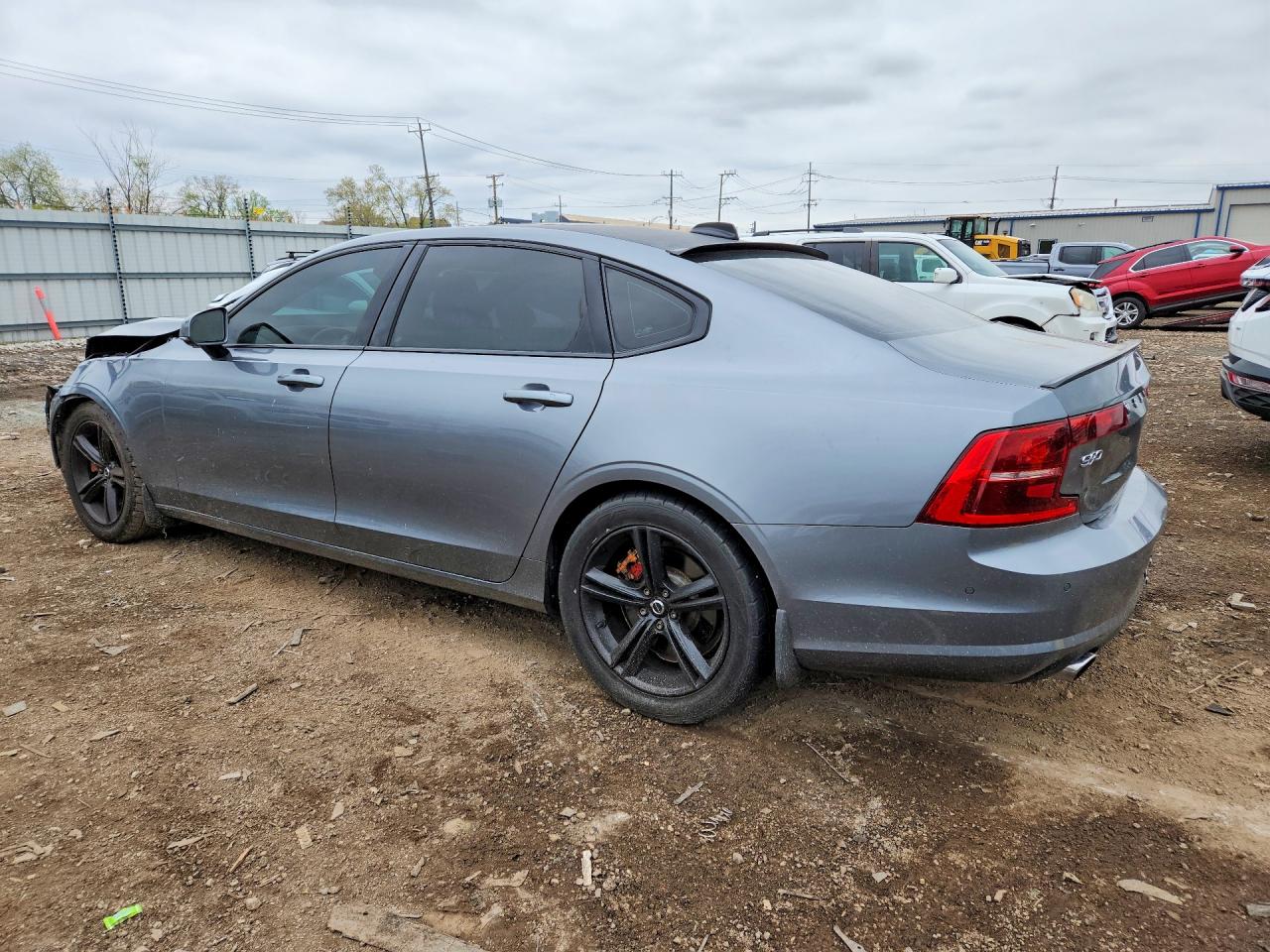 Volvo S90 T5 Momentum