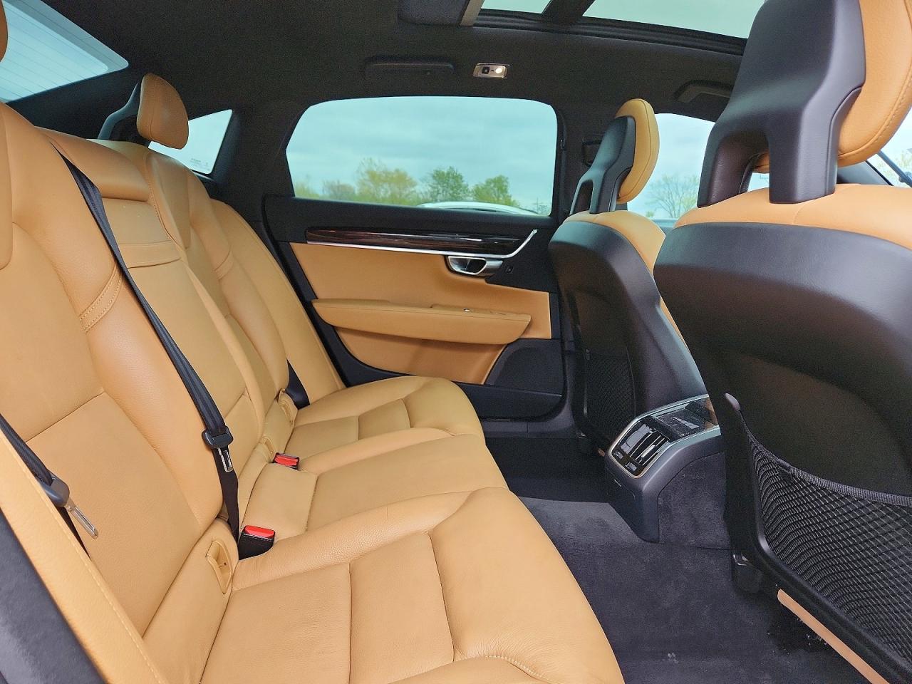 Volvo S90 T5 Momentum