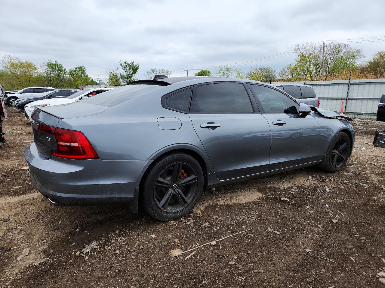 Volvo S90 T5 Momentum