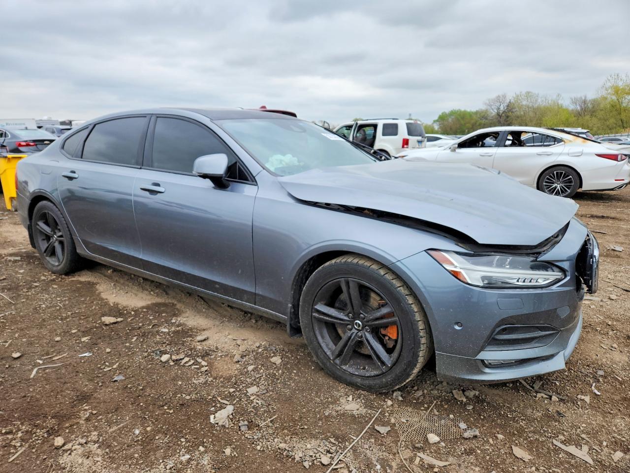 Volvo S90 T5 Momentum