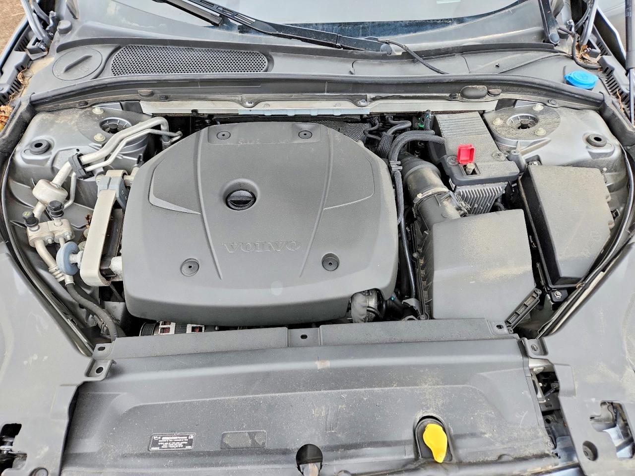 Volvo S90 T5 Momentum