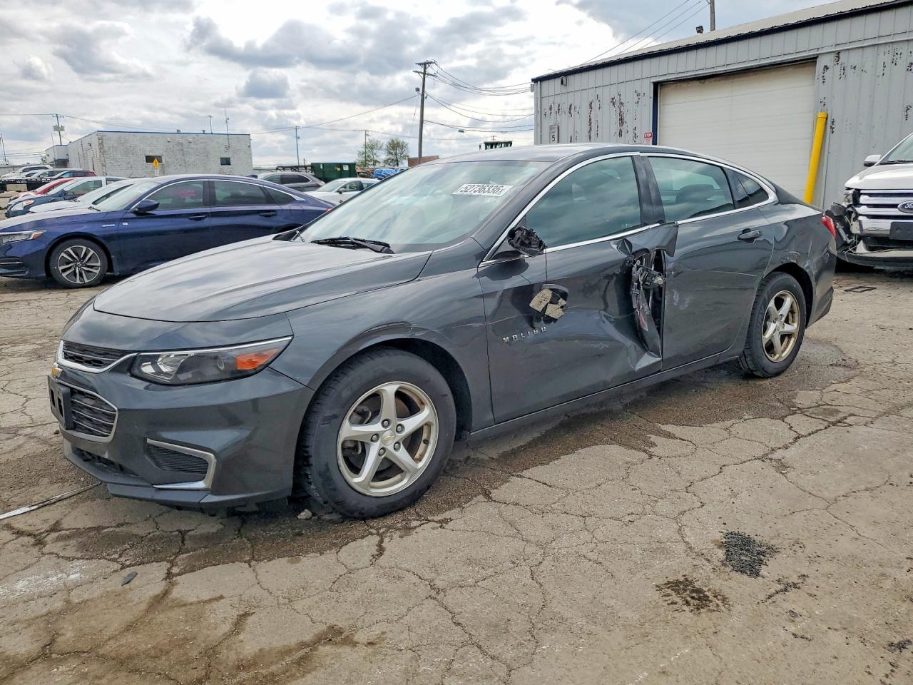 Salvage Chevrolet Malibu Image