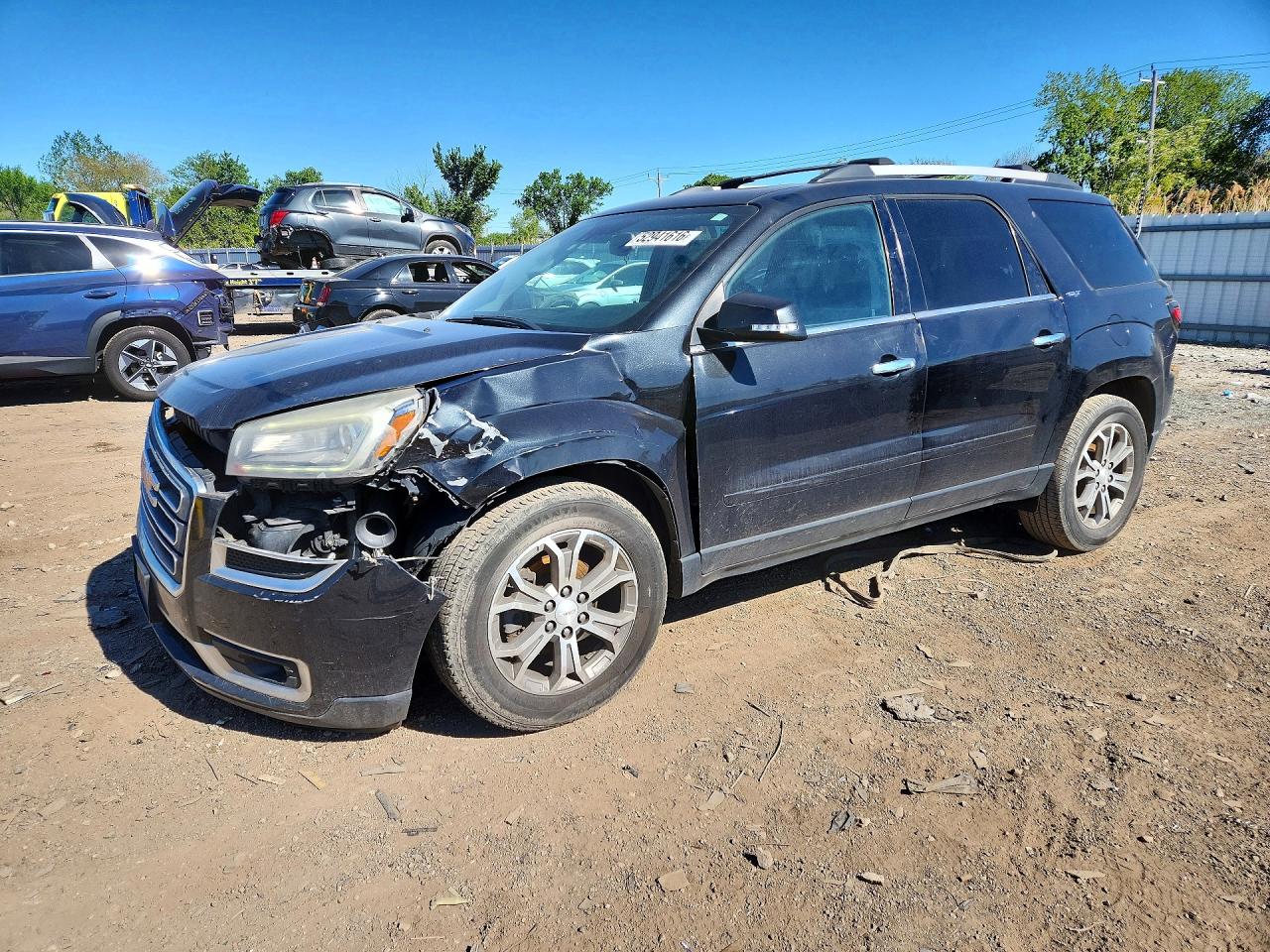 Salvage GMC Acadia Image