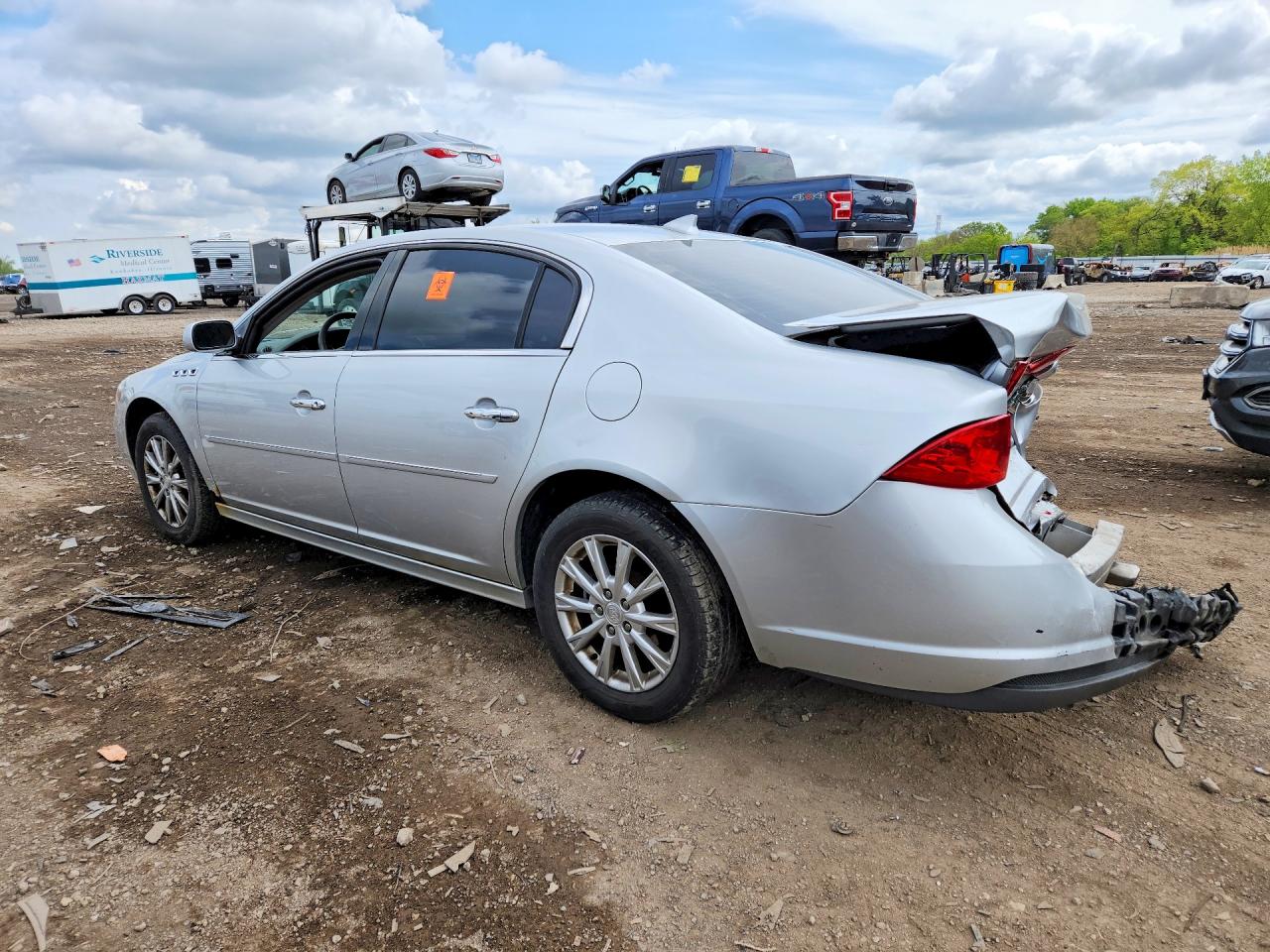 Buick Lucerne Cx