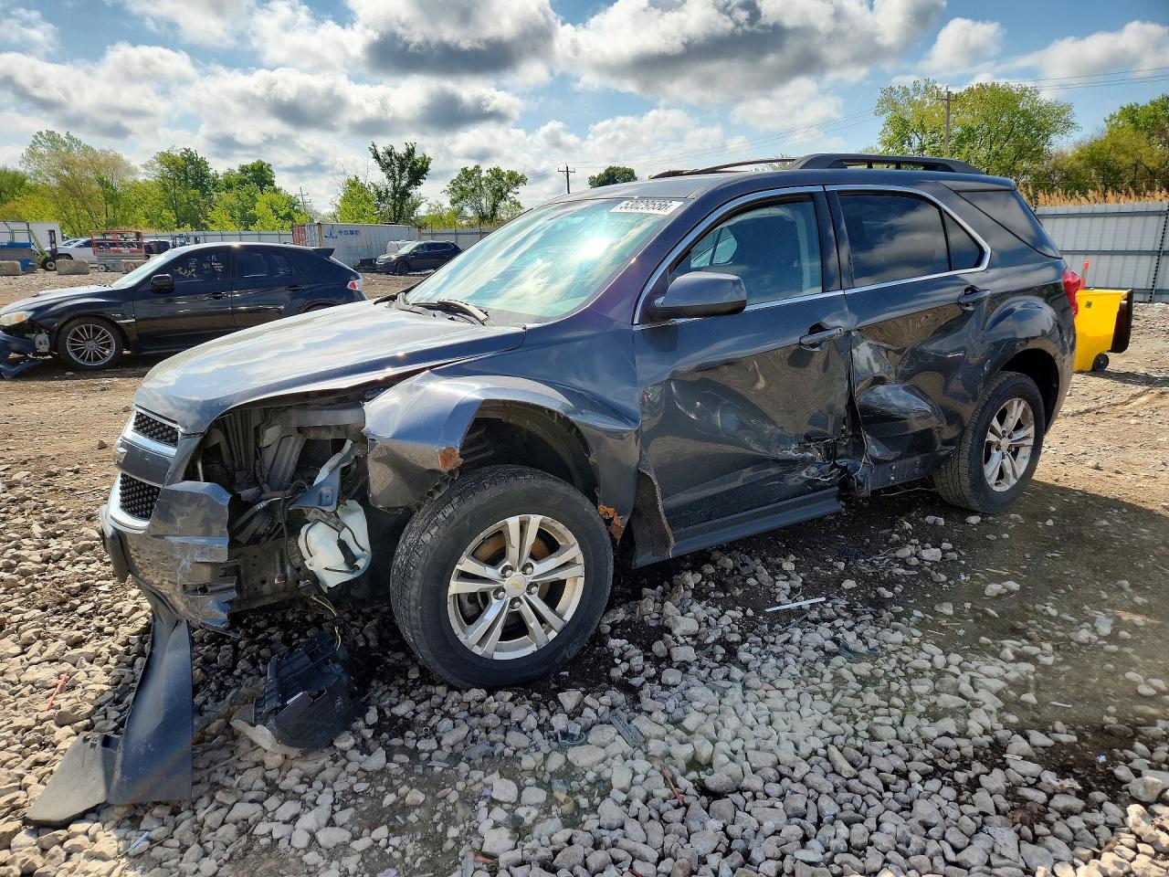 Salvage Chevrolet Equinox Image