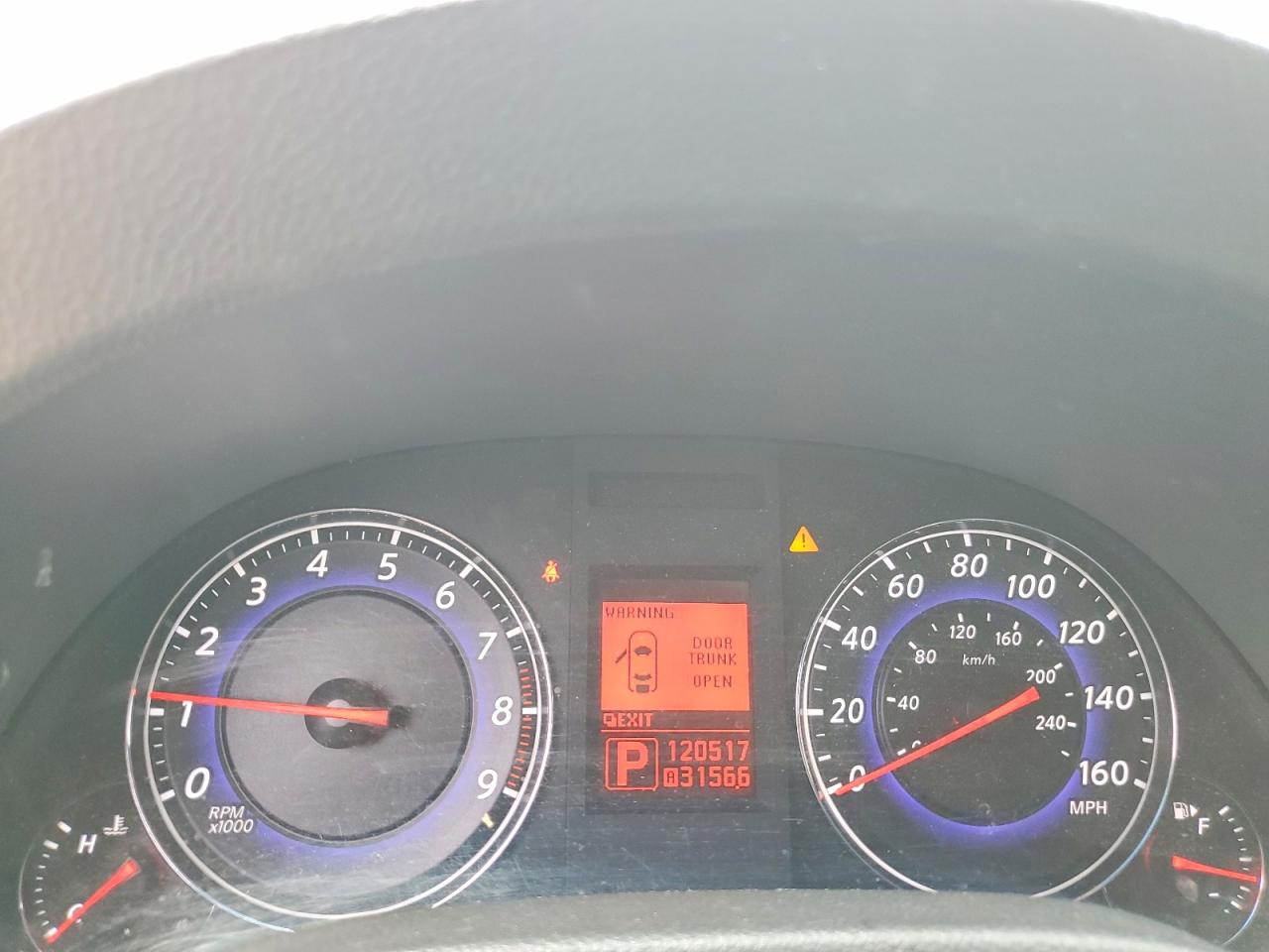 INFINITI G37 X