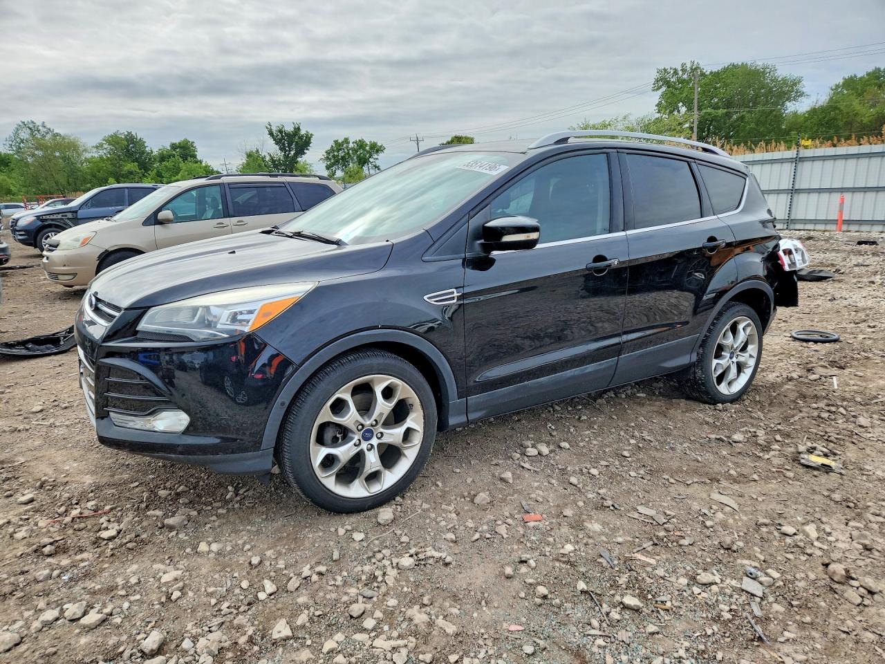 Salvage Ford Escape Image