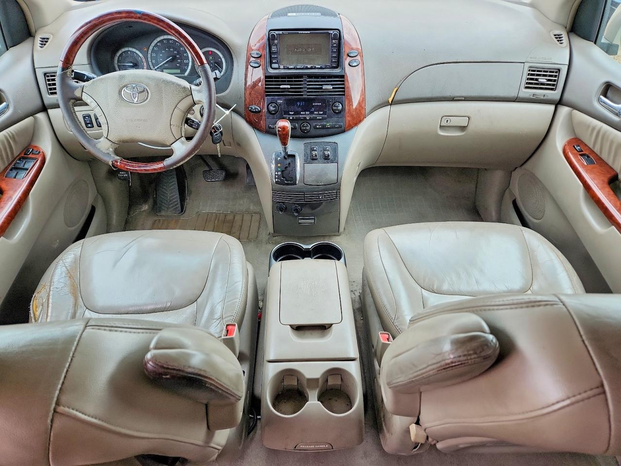 Toyota Sienna Xle Limited 7 Passenger