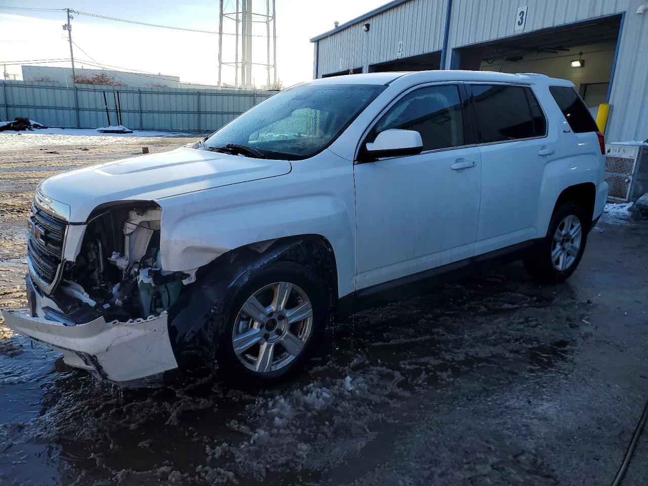 Salvage GMC Terrain Image