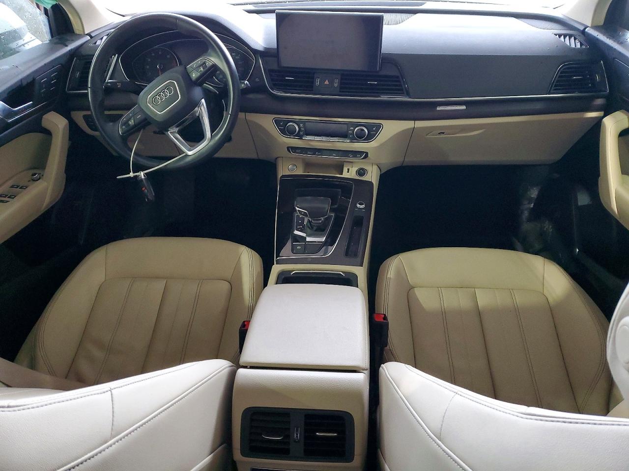 Audi Q5 Premium 40
