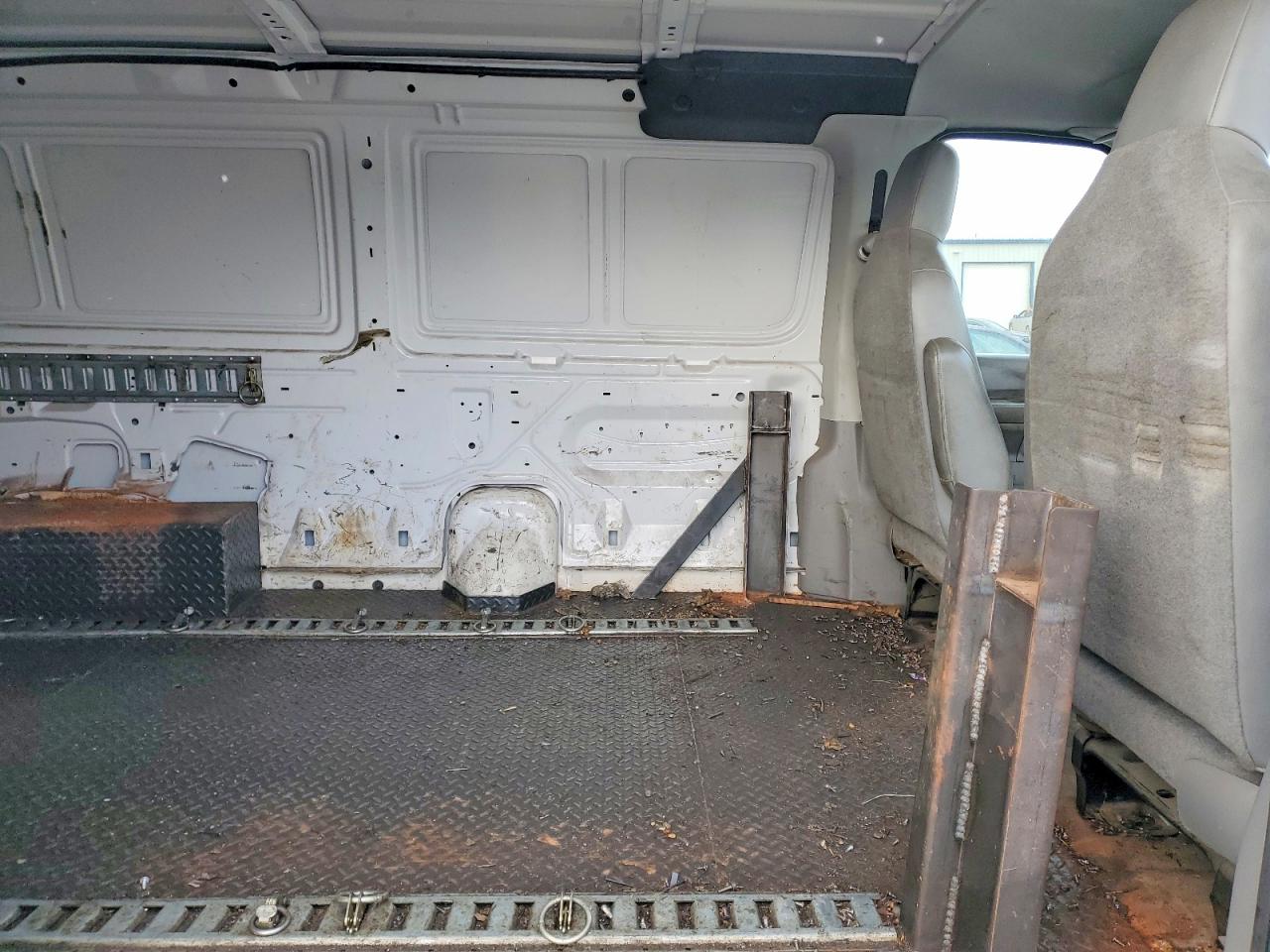 Ford Econoline E350 Super Duty Van