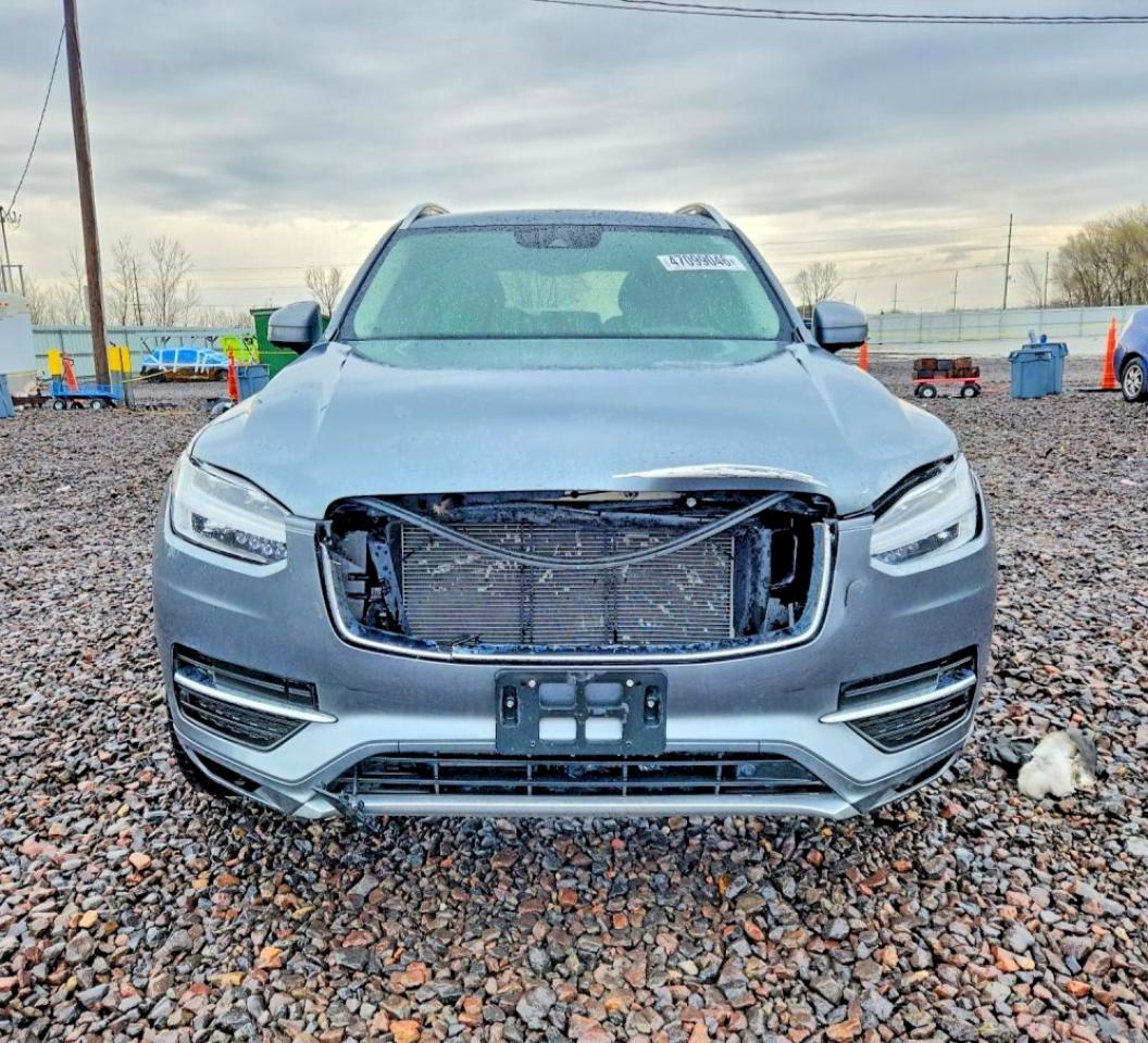 Volvo XC90 T5