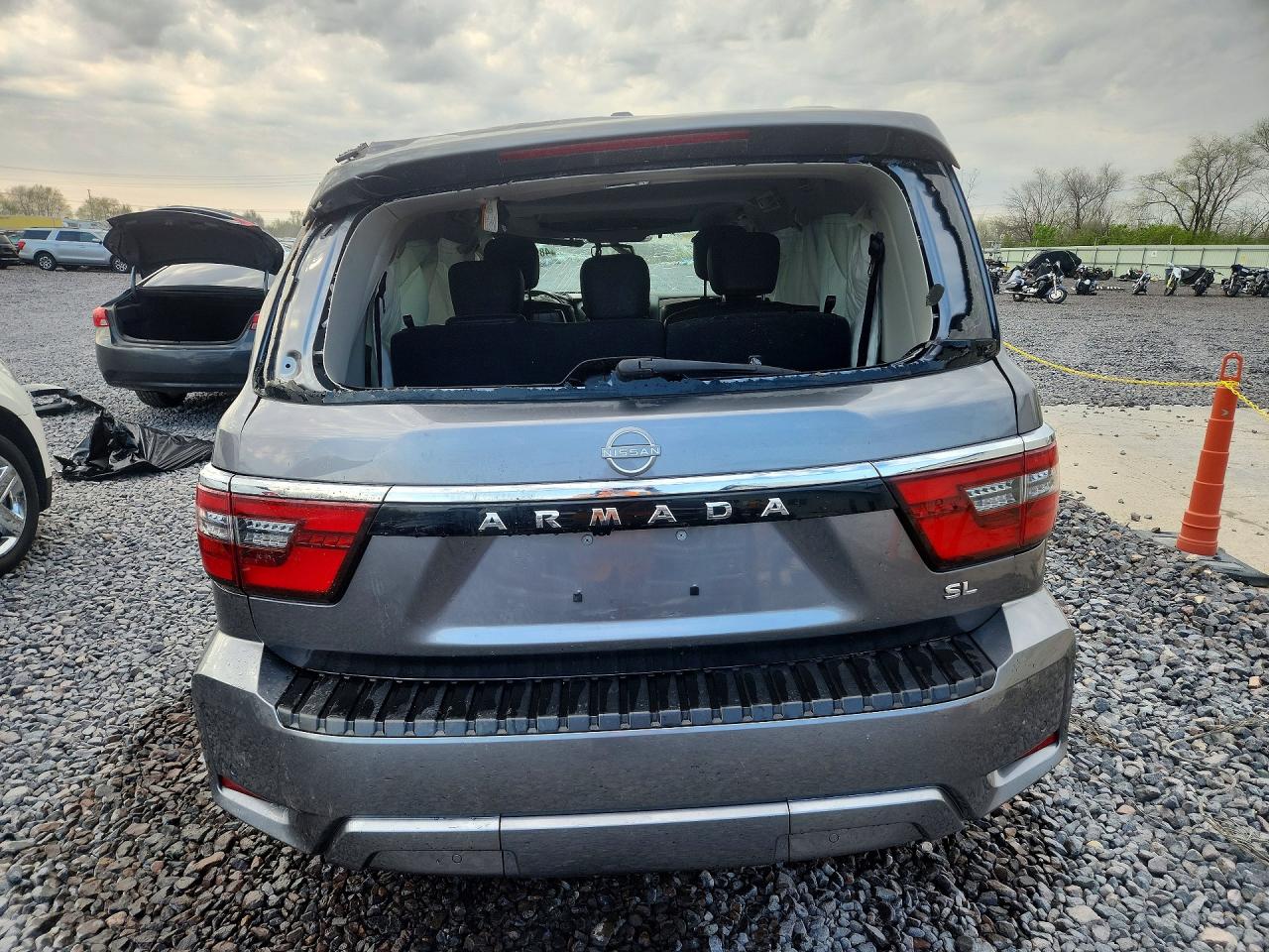 Nissan Armada Sl