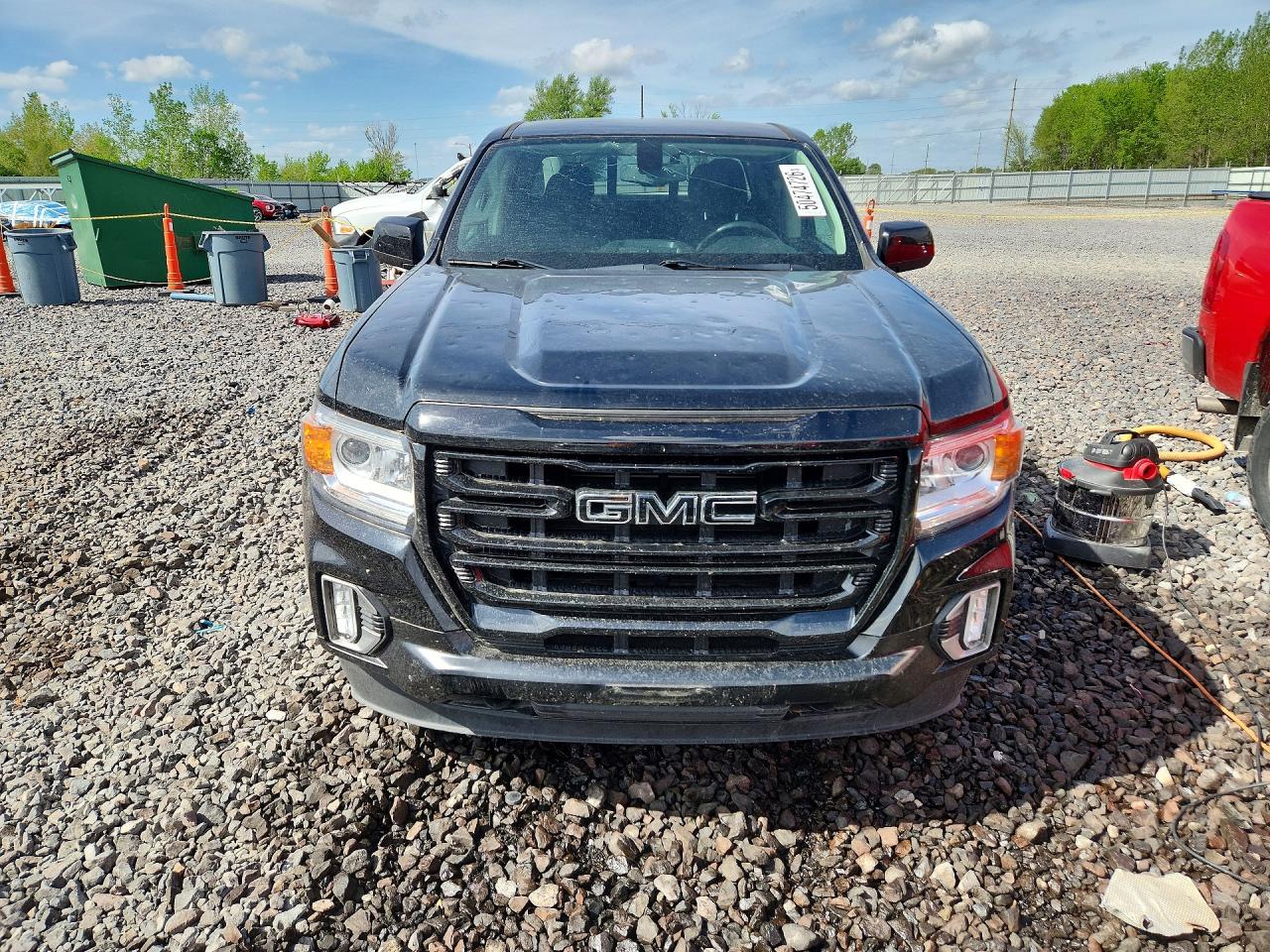 GMC Canyon Elevation