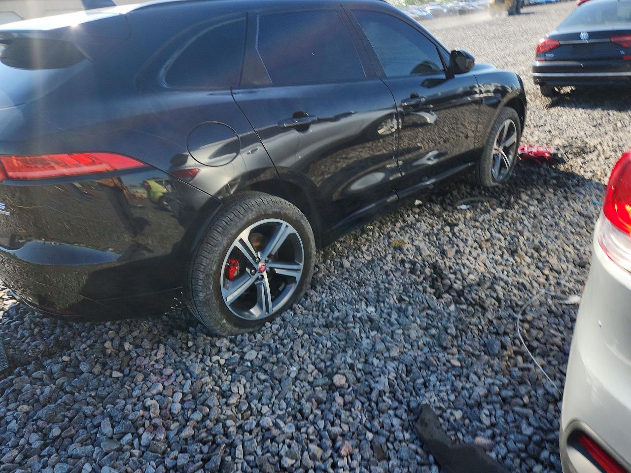 Jaguar F-PACE S