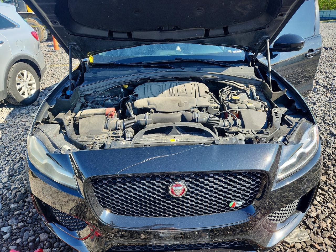 Jaguar F-PACE S