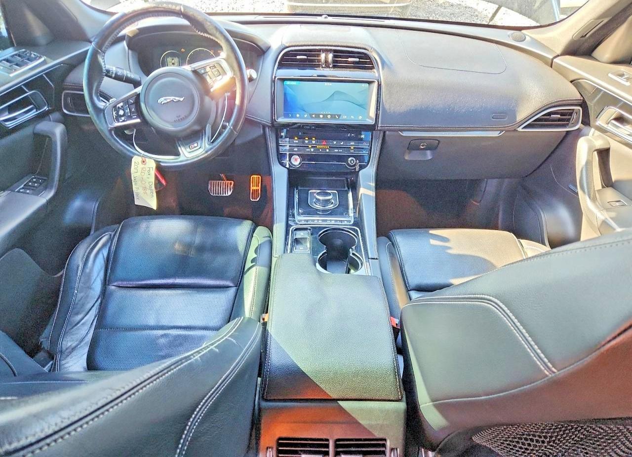 Jaguar F-PACE S