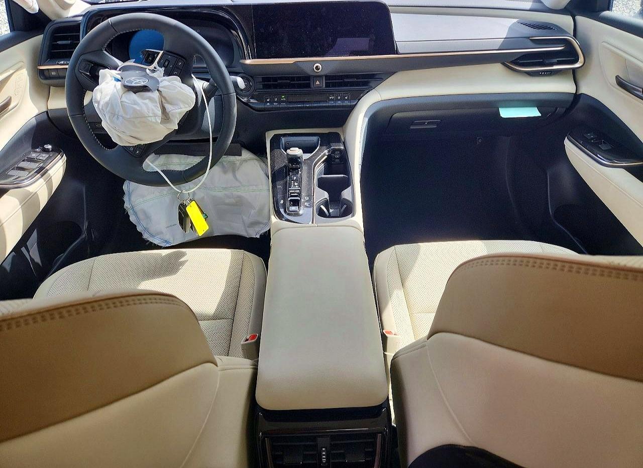 Toyota Crown Limi Limited