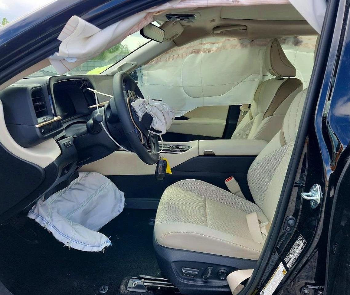 Toyota Crown Limi Limited