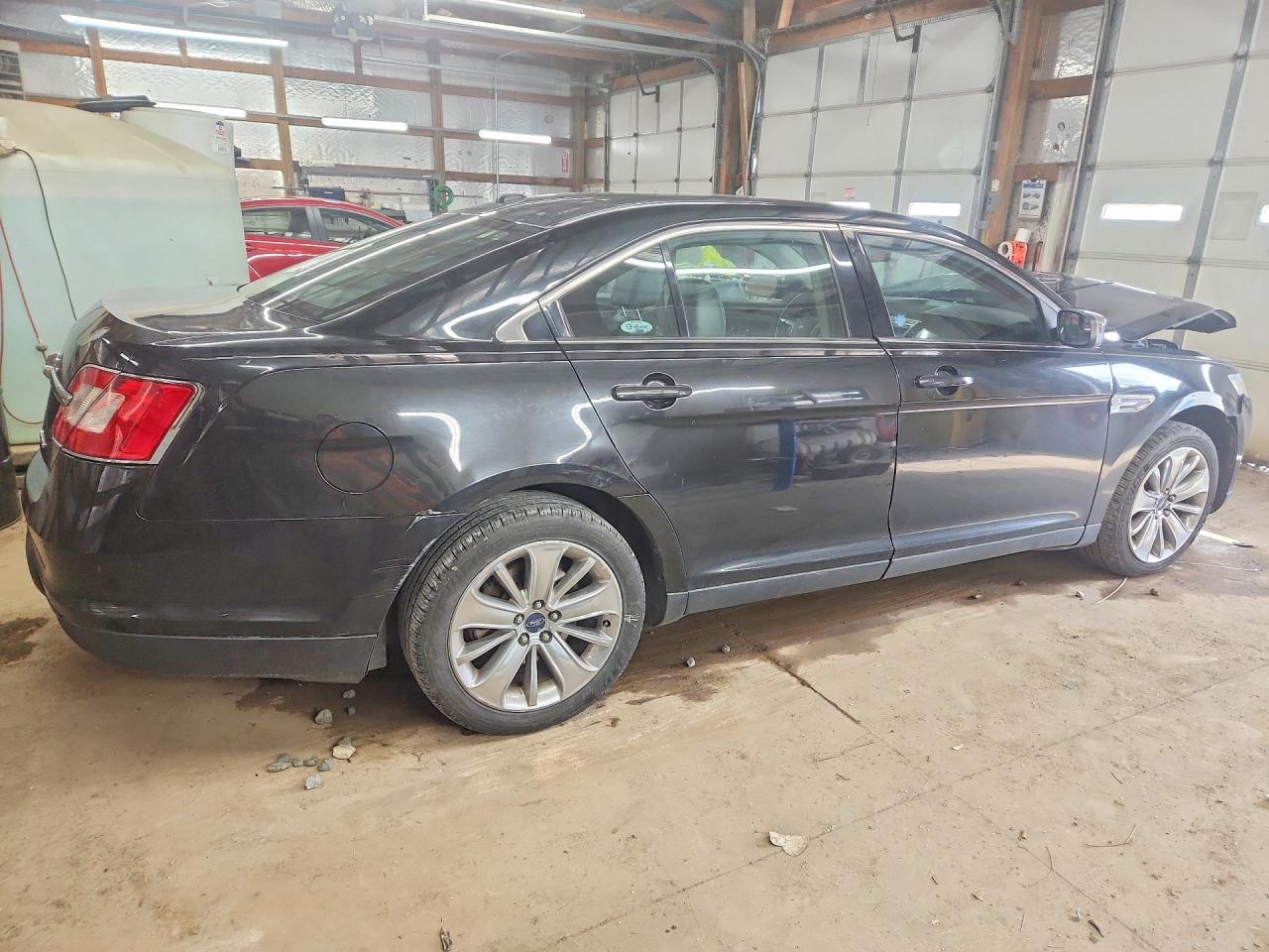 Ford Taurus Limited
