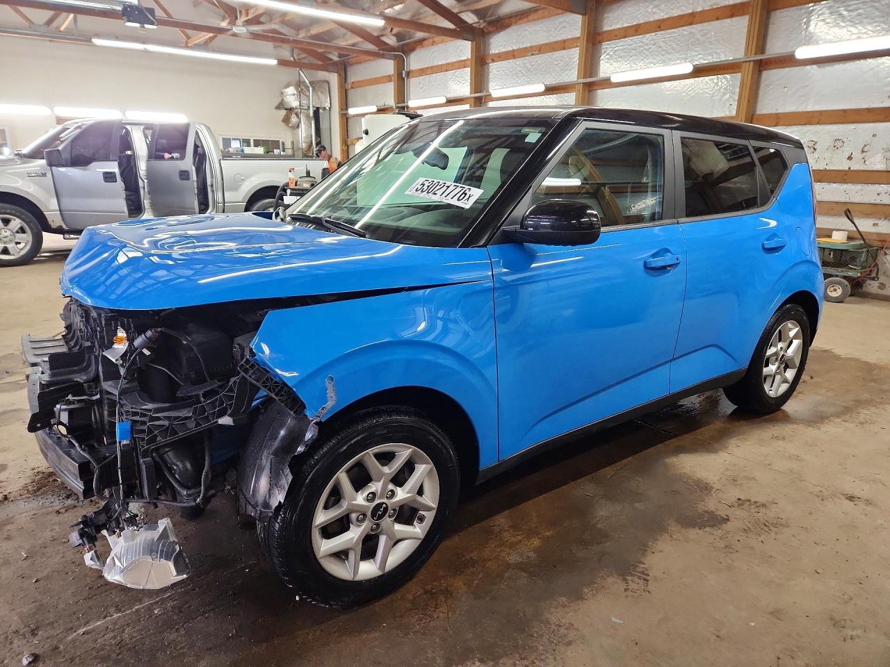 Salvage Kia Soul Image