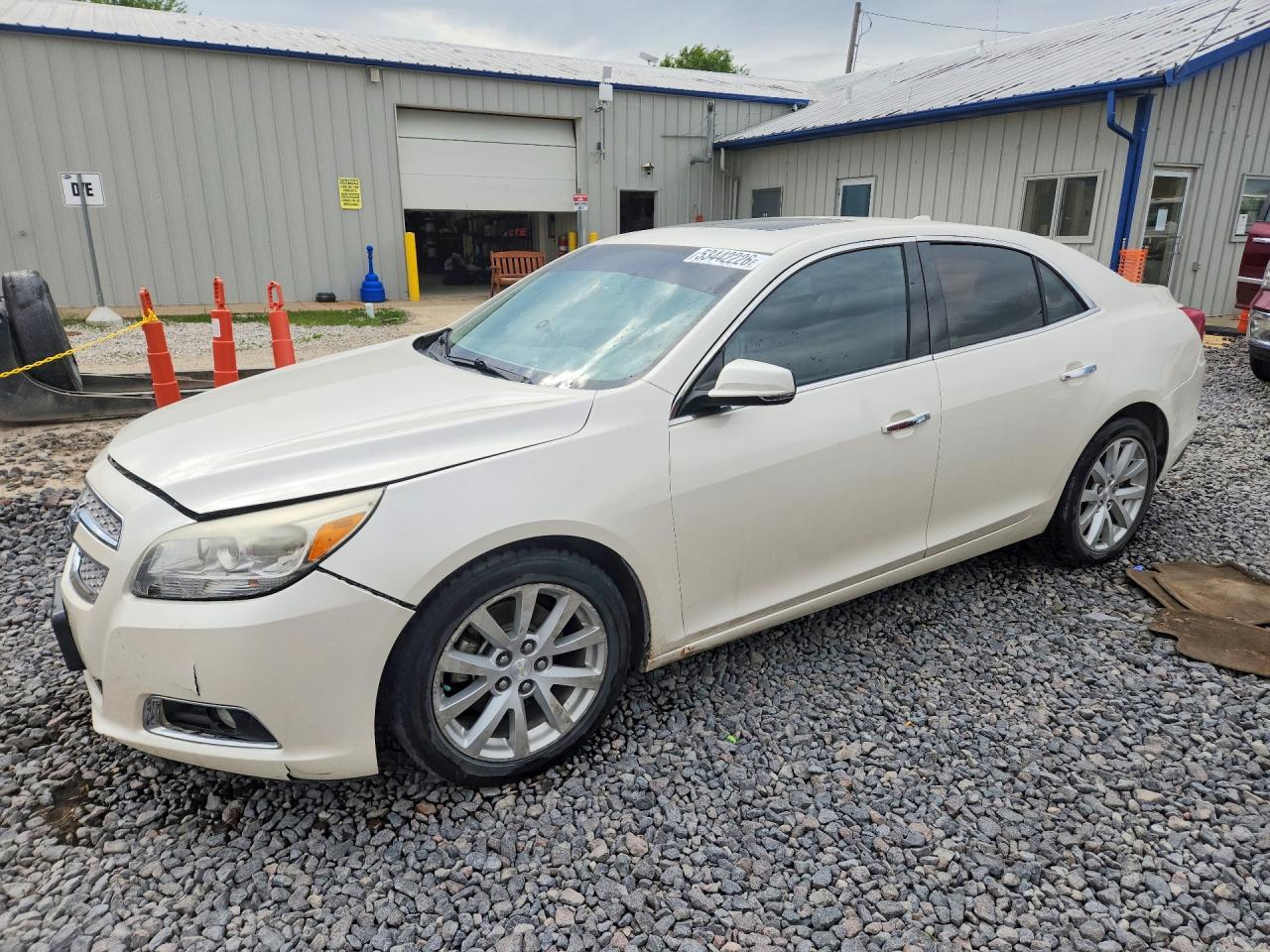 Salvage Chevrolet Malibu Image