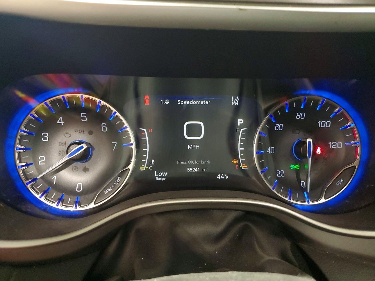 Chrysler Pacifica Touring L