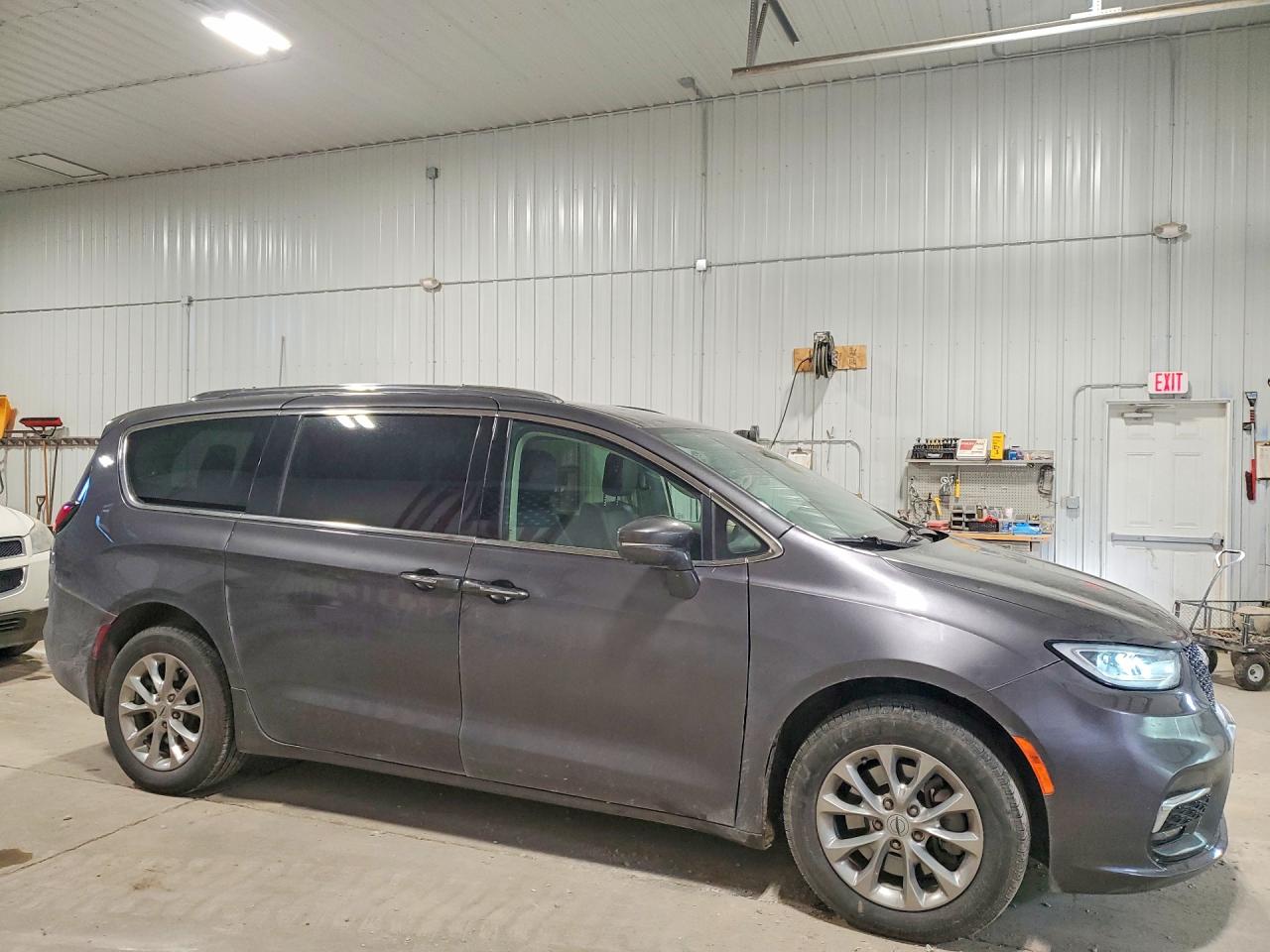 Chrysler Pacifica Touring L