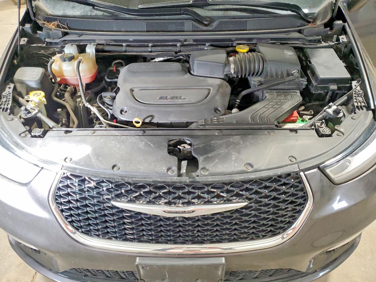 Chrysler Pacifica Touring L