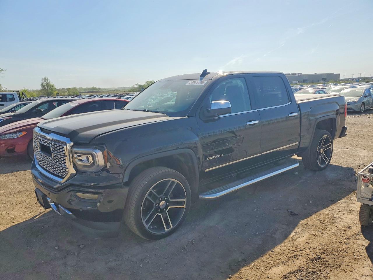 Salvage GMC Sierra Image