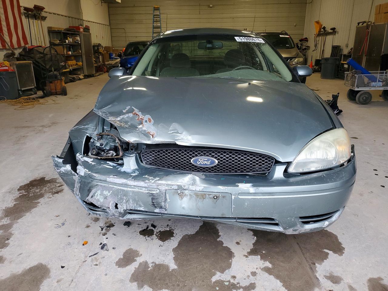 Ford Taurus Sel
