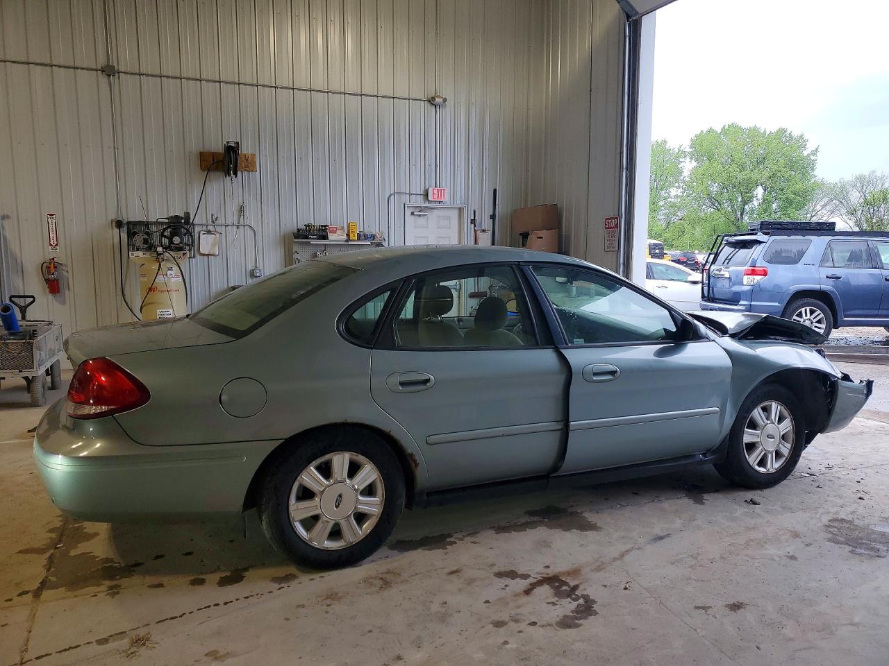 Ford Taurus Sel