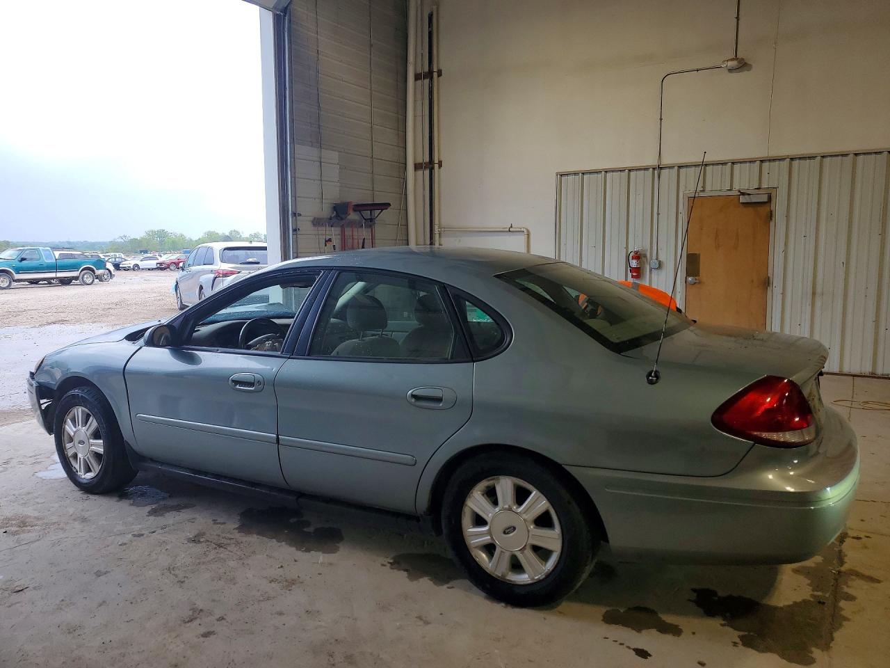 Ford Taurus Sel