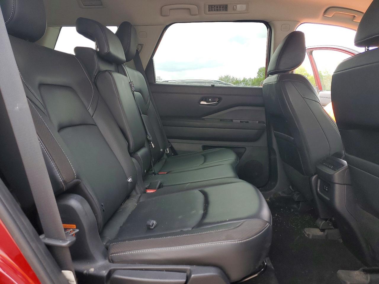 Nissan Pathfinder Sl