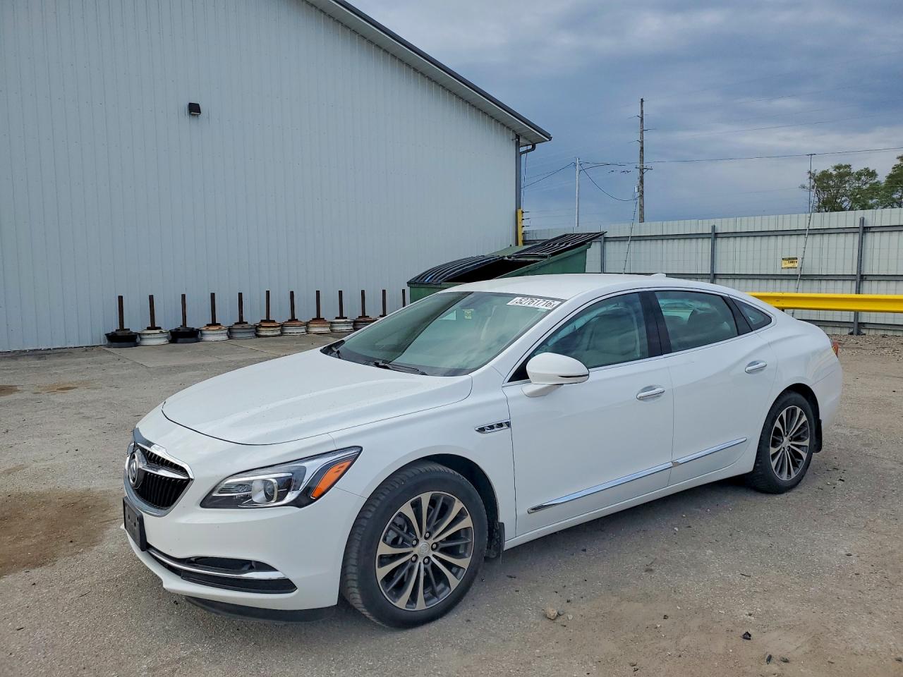 Salvage Buick LaCrosse Image