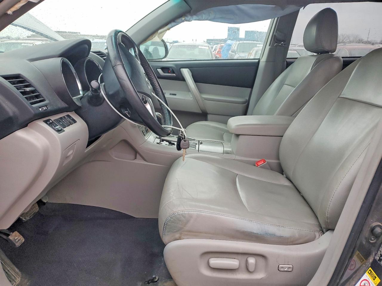 Toyota Highlander Base