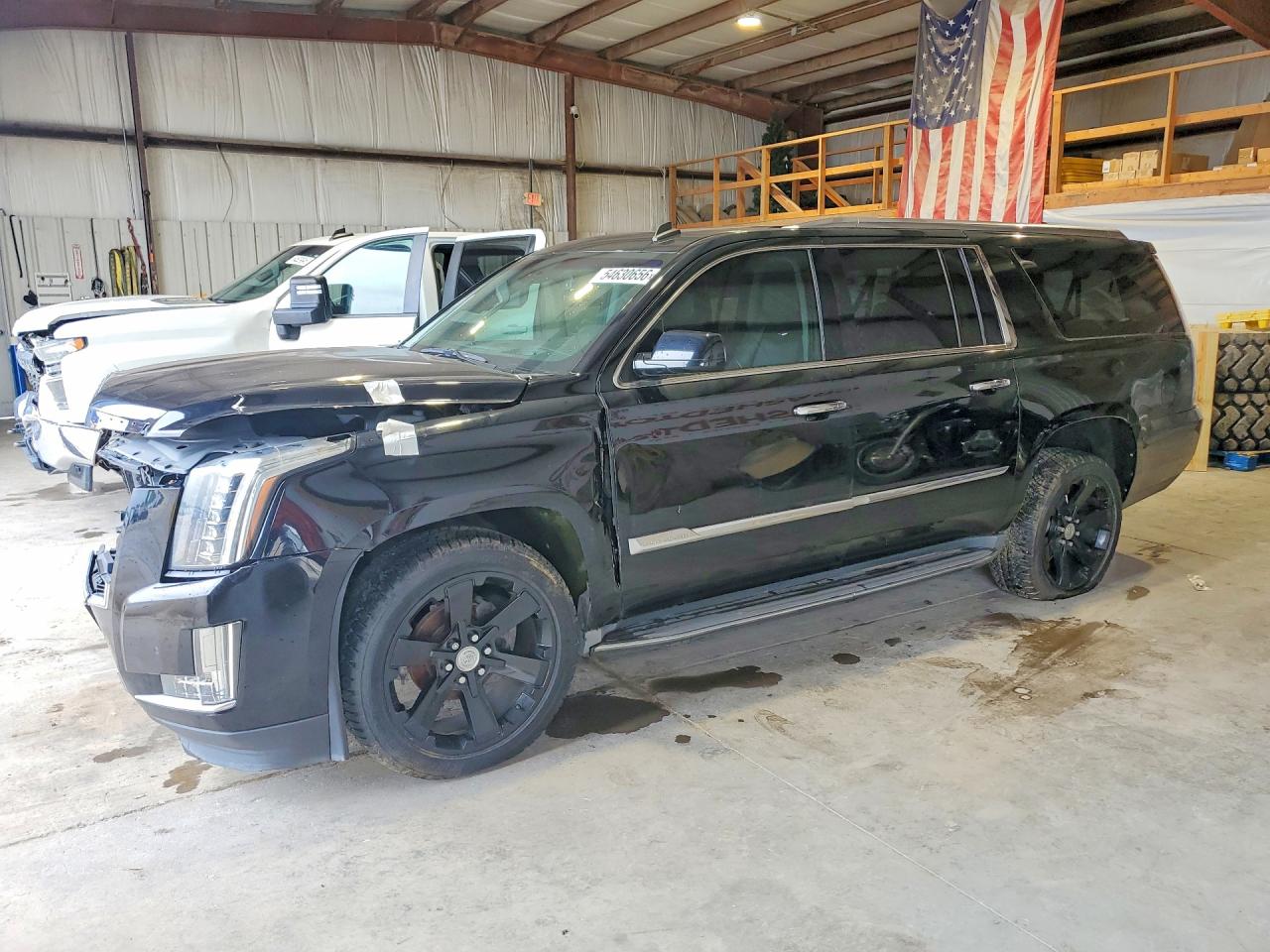 Salvage Cadillac Escalade Image