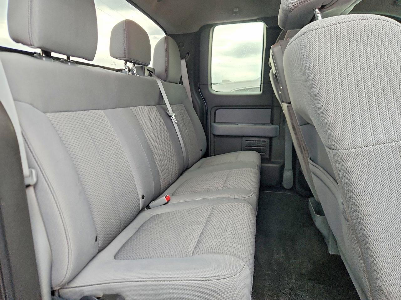 Ford F-150 Super Cab