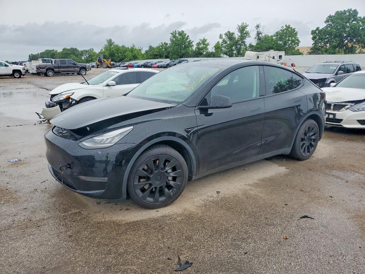 Salvage Tesla Model Y Image