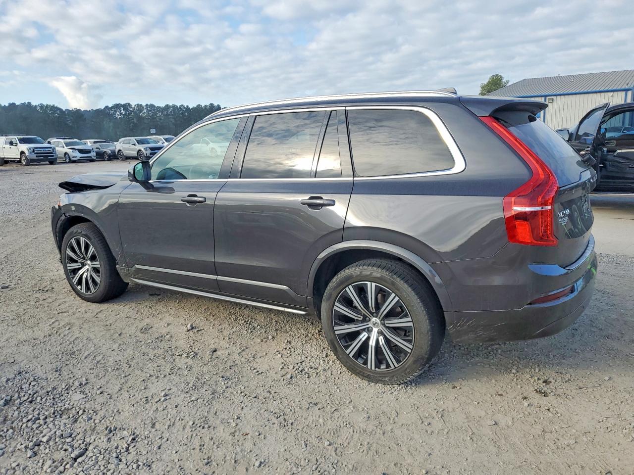 Volvo XC90 Core