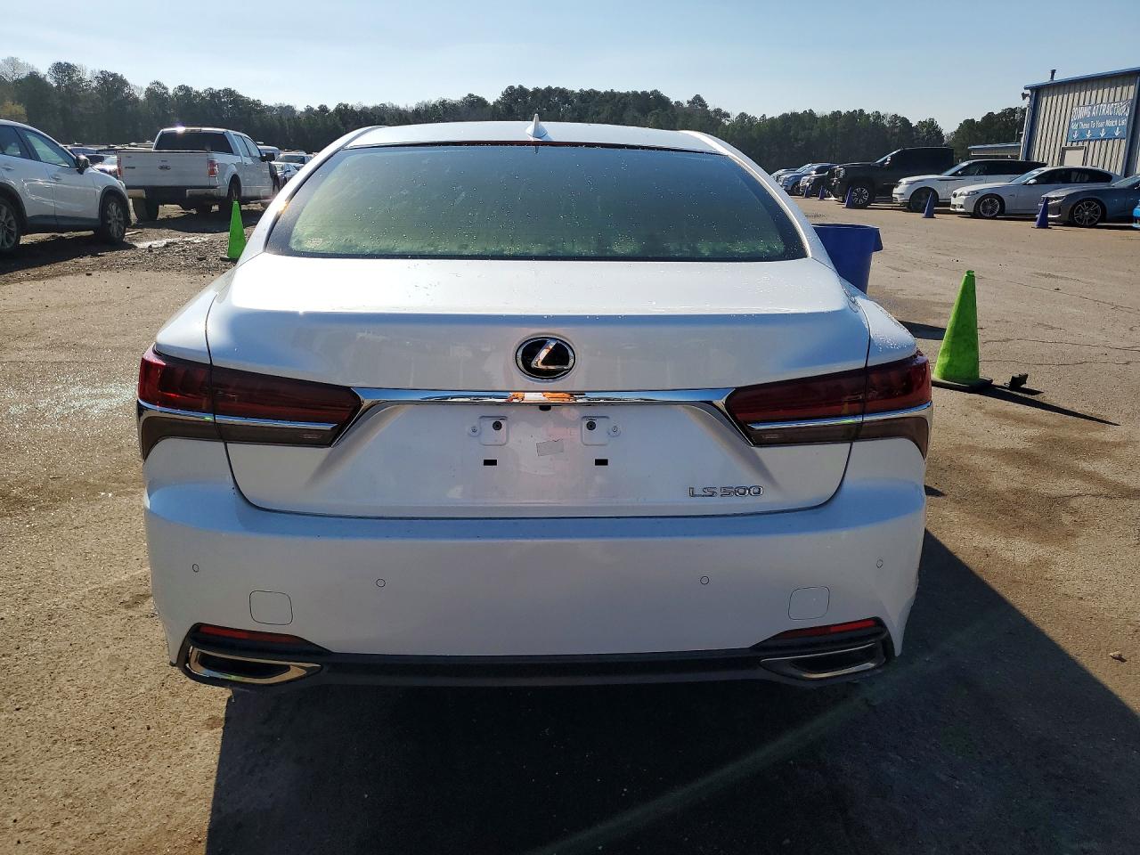 Lexus LS Base