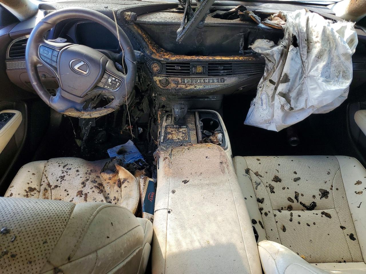 Lexus LS Base