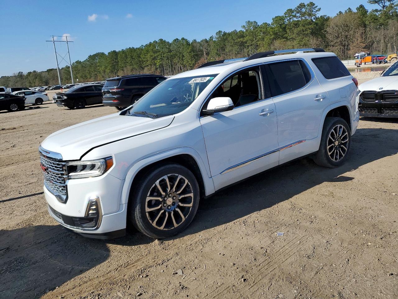 Salvage GMC Acadia Image