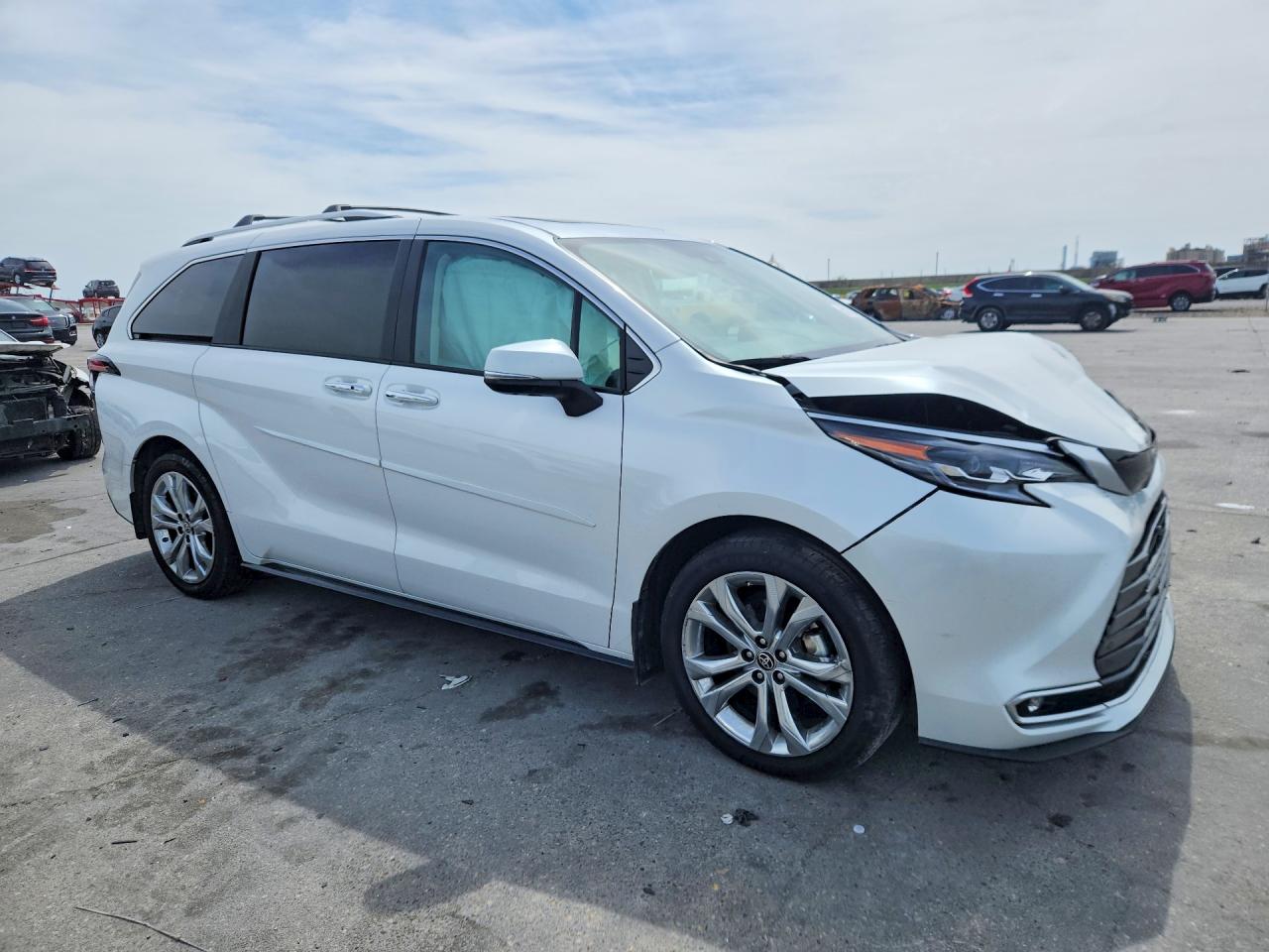 Toyota Sienna Platinum 7-passenger