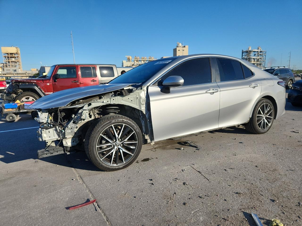 Salvage Toyota Camry Image